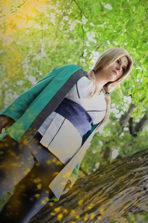 Naruto: 14 Amazing Tsunade Cosplay That Look Just Like The。